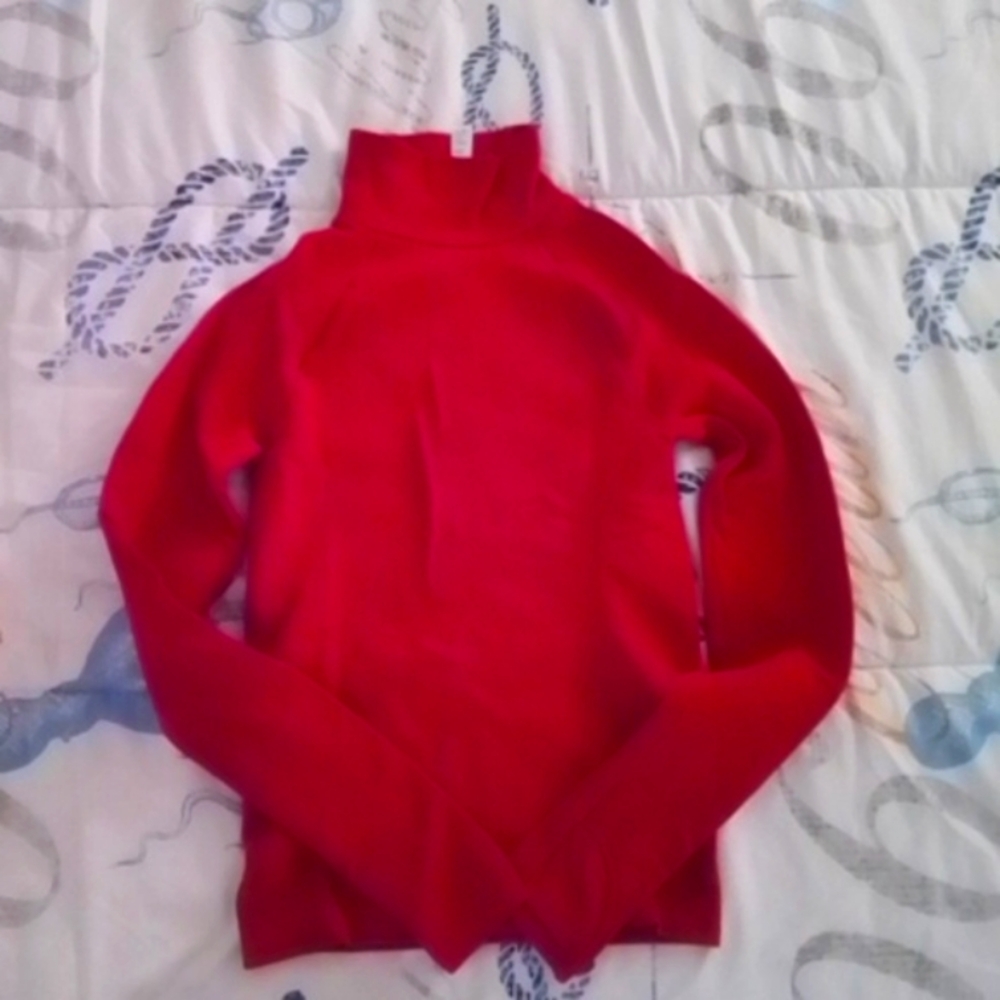 2 Athleta turtlenecks